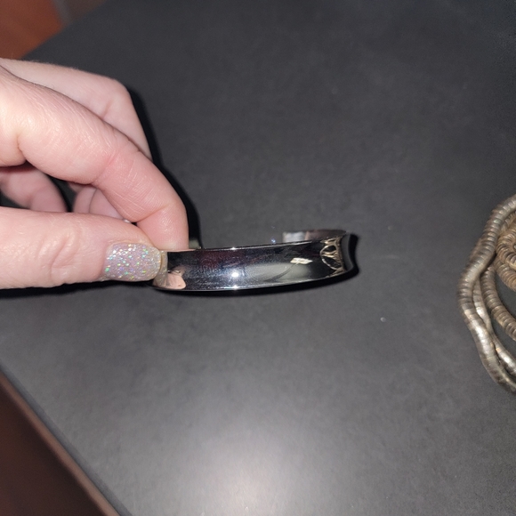 3 bracelets - Picture 2 of 3